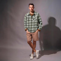 Thumbnail for Camisa con cuello de Pana