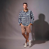 Thumbnail for Camisa con cuello de Pana