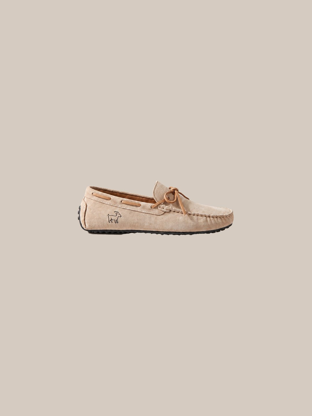 2 khaki perfil elegante - IA.jpg