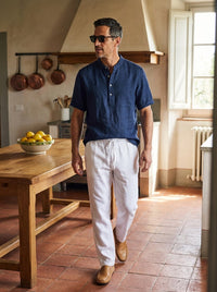 Thumbnail for Camisa Hampstead Linen Grandad - azul caminando