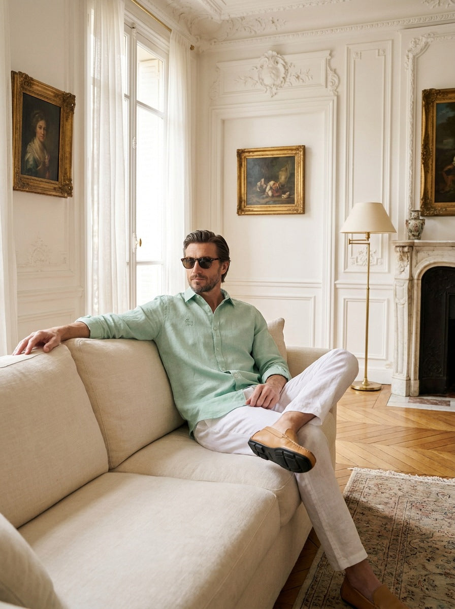 Camisa artworld linen — Artworld verde - Modelo L sentado.jpg