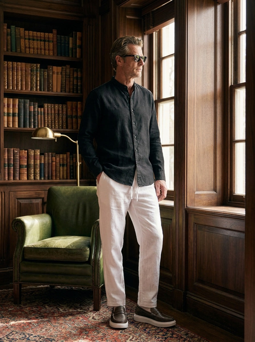 Camisa Bloomsbury — Bloomsbury negra - Modelo M de pie.jpg