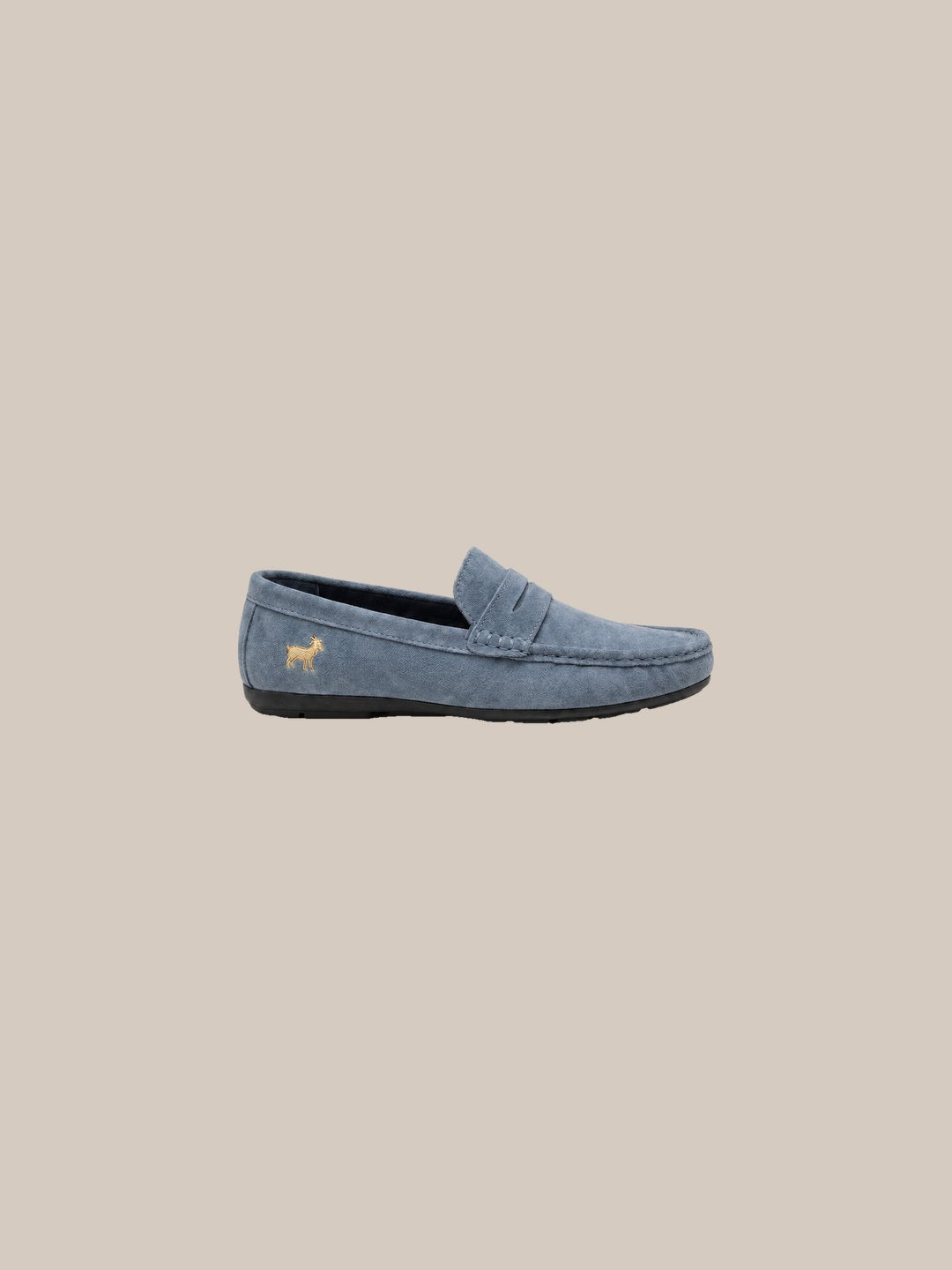 Mocasín Eton Suede Penny — 8 light blue perfil - IA.jpg