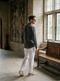 Thumbnail for Camisa de lino — Camisa de lino gris - Modelo U espalda.jpg